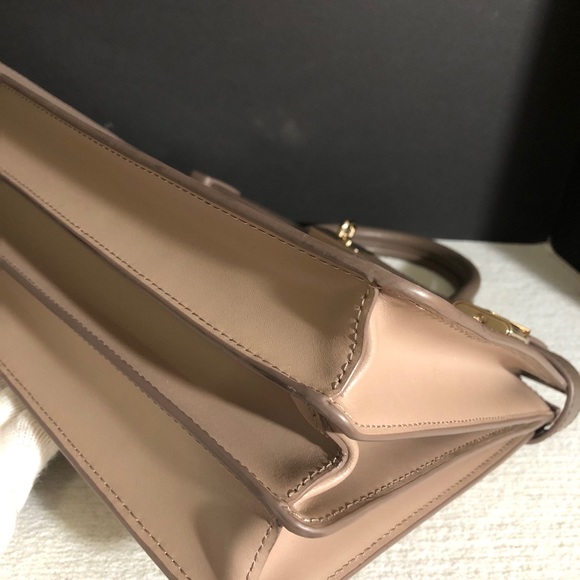 🔅Michael Kors Belted Bag🔅 - Picture 7 of 11